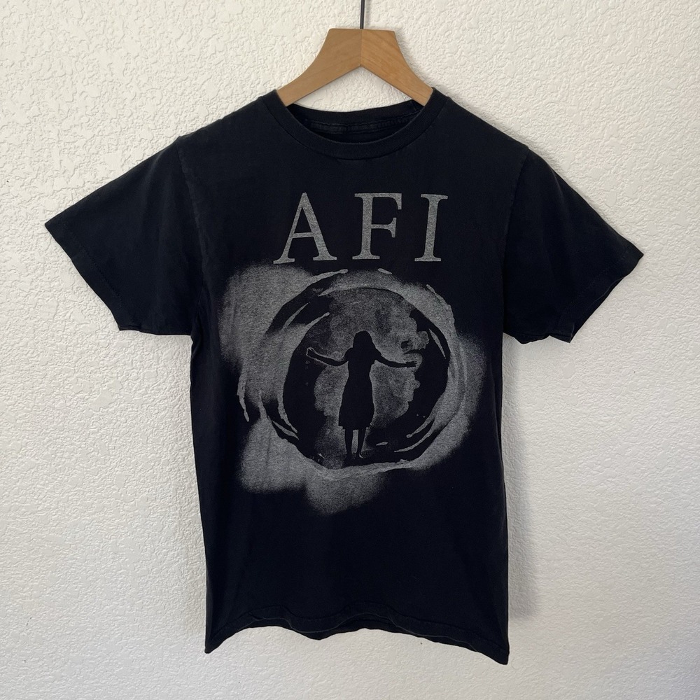 Rare 2013 AFI Burials Tour Faded Distressed Concert Shirt Womens M Emo Punk